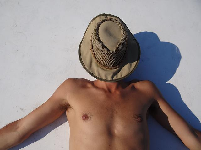 Hvordan beskytter du din hud i solen?